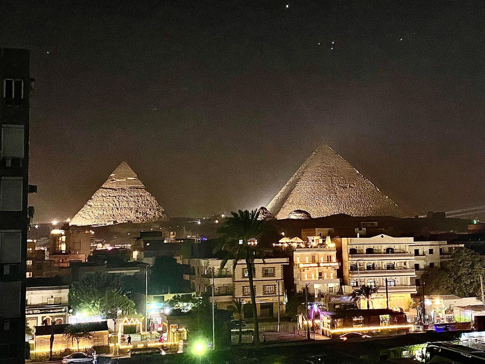 King Ramses Pyramids View Le Caire